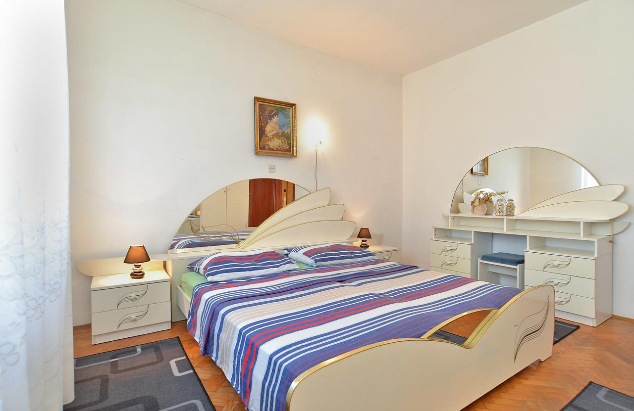 Apartments Gracijano 1724 Ližnjan Extérieur photo