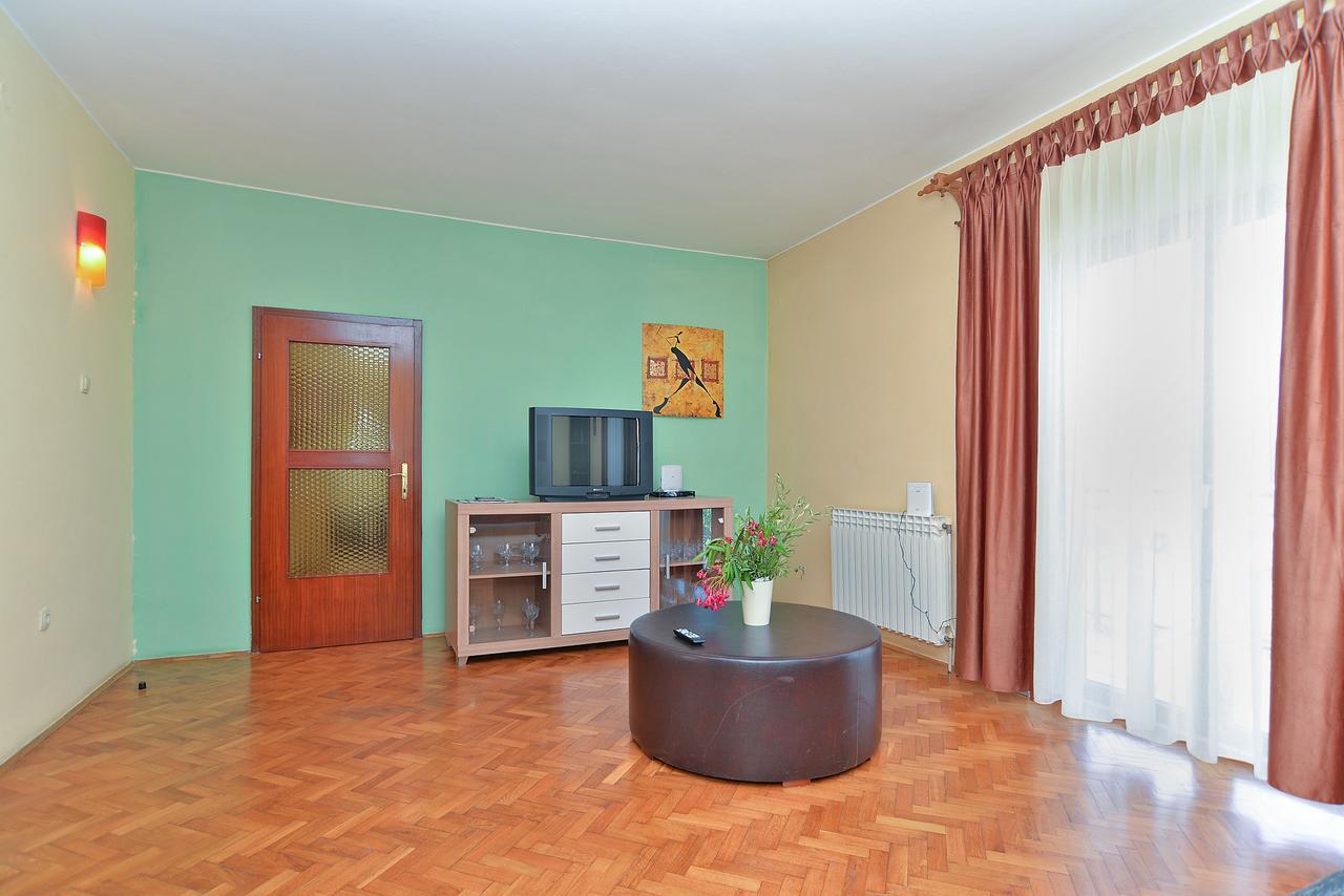 Apartments Gracijano 1724 Ližnjan Extérieur photo
