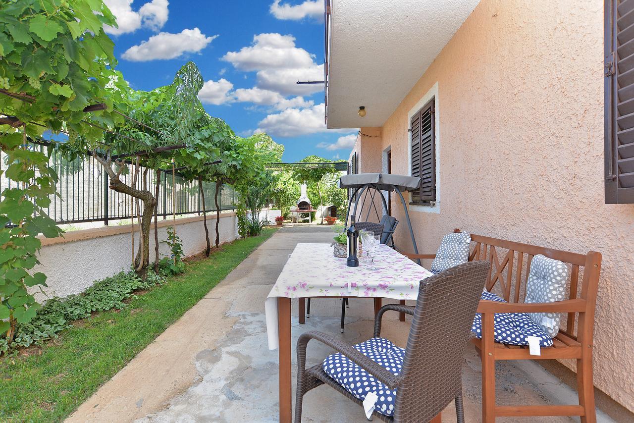 Apartments Gracijano 1724 Ližnjan Extérieur photo