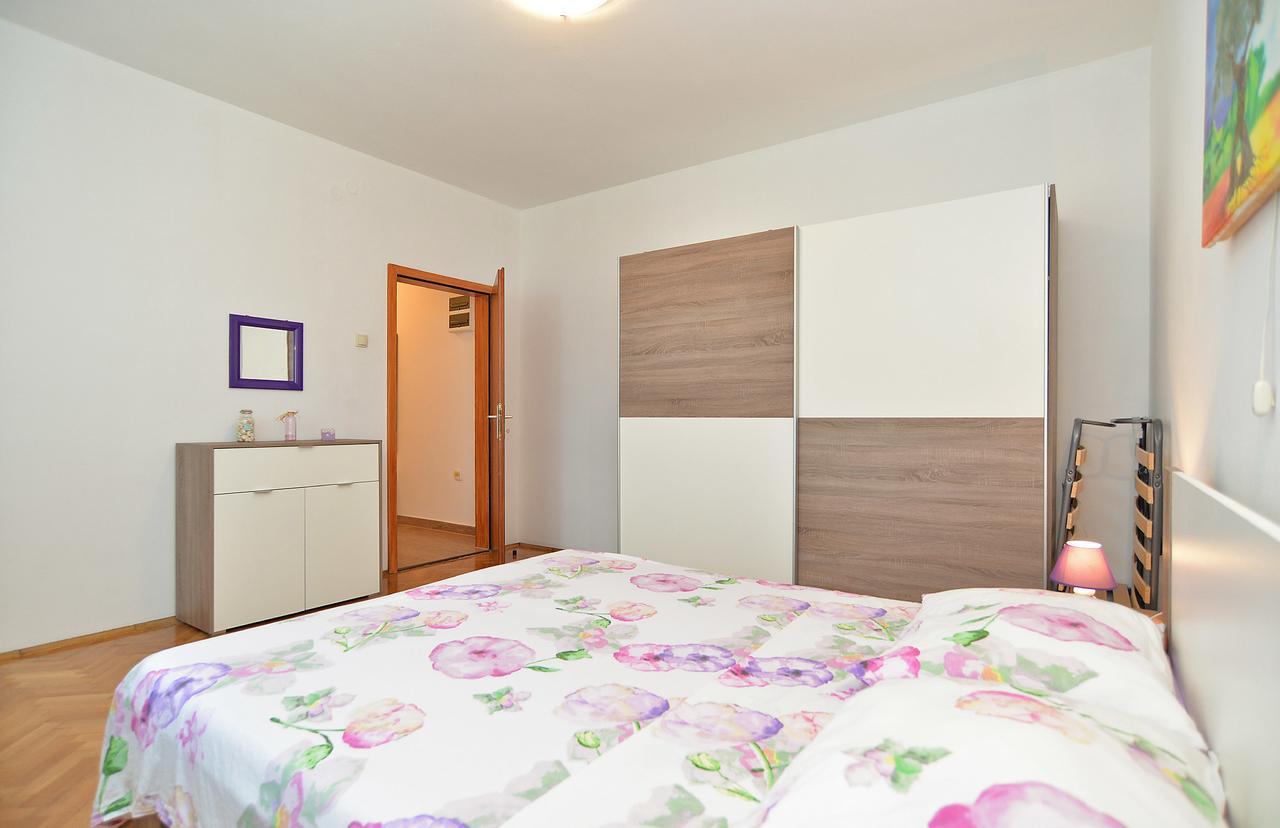 Apartments Gracijano 1724 Ližnjan Extérieur photo
