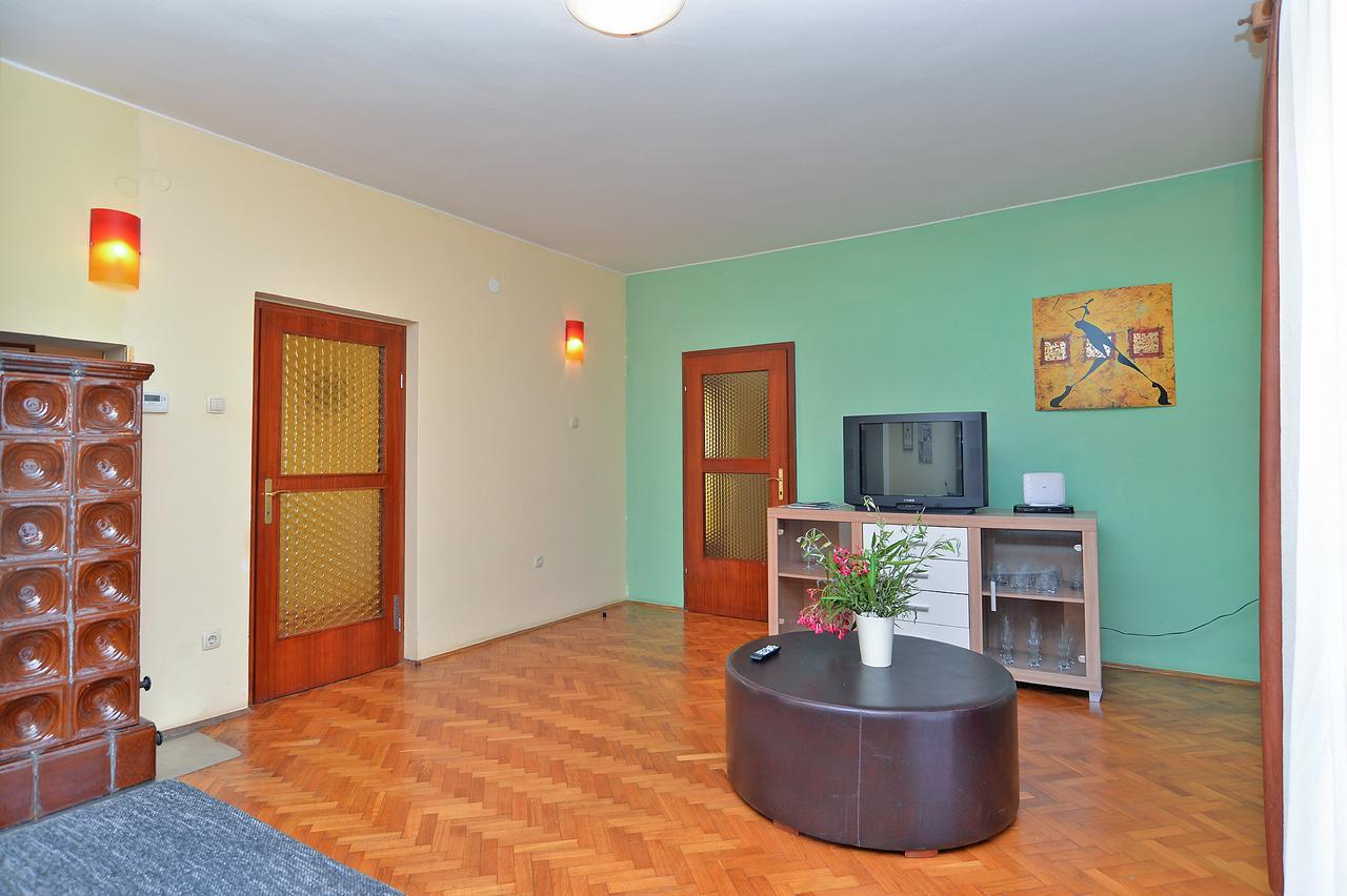 Apartments Gracijano 1724 Ližnjan Extérieur photo